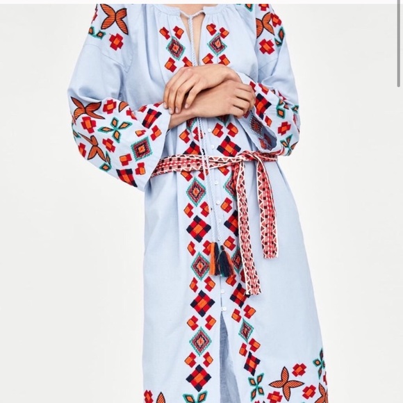 Zara Dresses & Skirts - 🌸ZARA EMBROIDERED MIDI KIMONO STYLE DRESS🌸